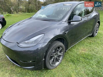 Авто Tesla Model Y 2025 № 8067111