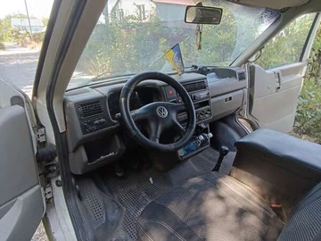 Авто Volkswagen Transporter 2001 № 8067291