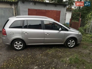 Авто Opel Zafira 2005 № 8067378