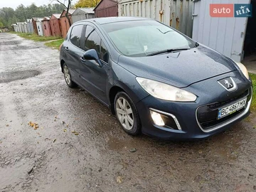 Авто Peugeot 308 2012 № 8067456
