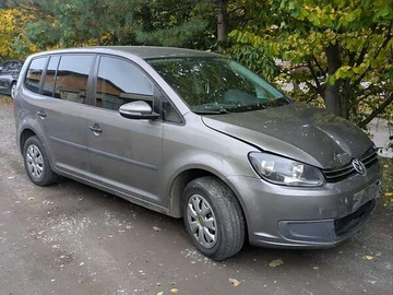 Авто Volkswagen Touran 2011 № 8067461