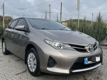 Авто Toyota Auris 2013 № 8067749