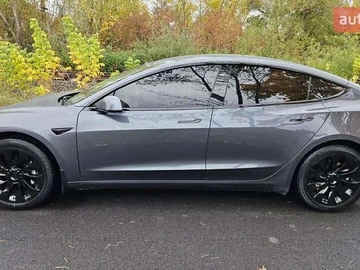 Авто Tesla Model 3 2020 № 8068100