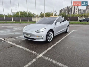 Авто Tesla Model 3 2018 № 8068110
