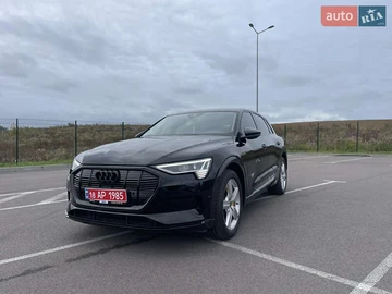 Авто Audi E-Tron 2023 № 8068310