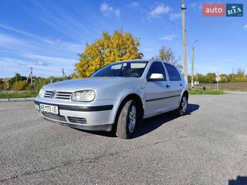 Авто Volkswagen Golf 2000 № 8068439