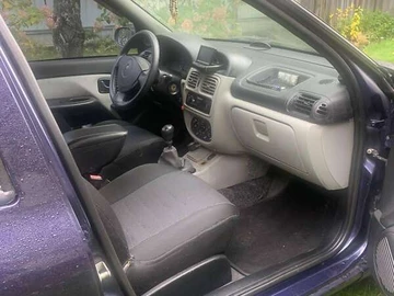 Авто Renault Symbol 2005 № 8068454
