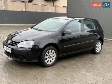 Авто Volkswagen Golf 2004 № 8068641