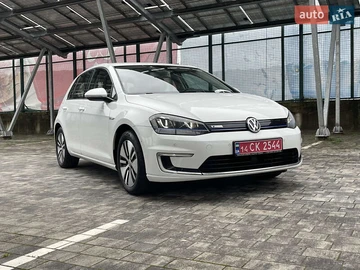 Авто Volkswagen E-Golf 2014 № 8068930