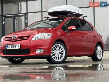 Авто Toyota Auris 2011 № 8068974