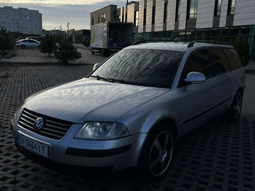 Авто Volkswagen Passat 2004 № 8069458