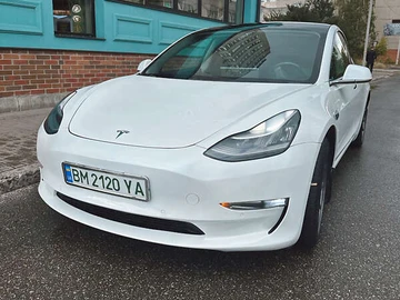 Авто Tesla Model 3 2019 № 8069607