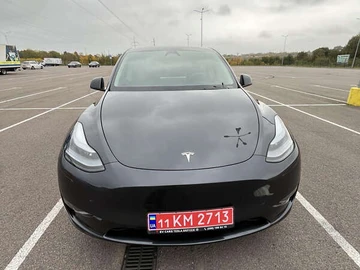 Авто Tesla Model Y 2024 № 8069852