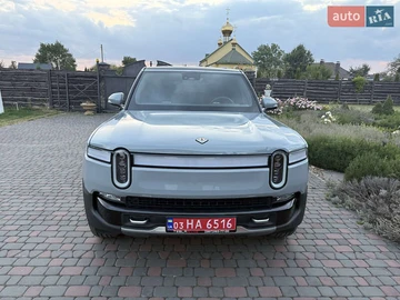 Авто Rivian R1S 2024 № 8069900