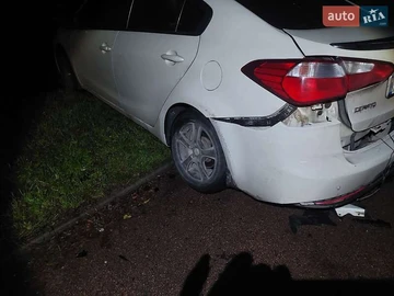 Авто KIA Cerato 2013 № 8070130