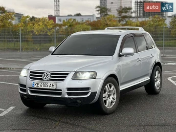 Авто Volkswagen Touareg 2005 № 8070140