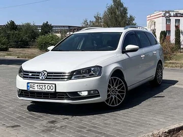 Авто Volkswagen Passat 2011 № 8070248