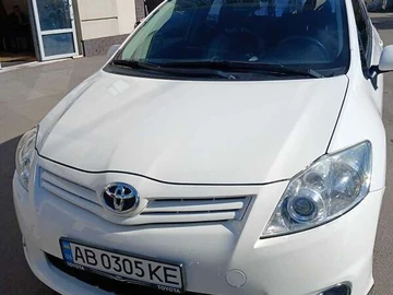 Авто Toyota Auris 2012 № 8070253