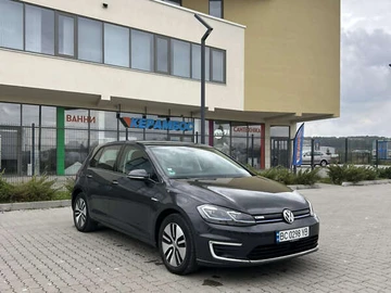 Авто Volkswagen E-Golf 2020 № 8070269