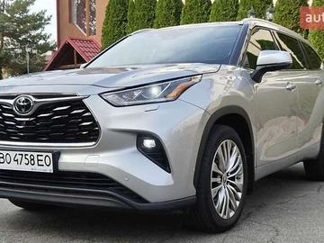 Авто Toyota Highlander 2022 № 8070299