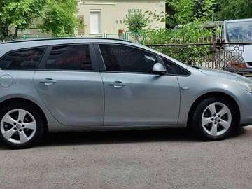 Авто Opel Astra 2011 № 8070511