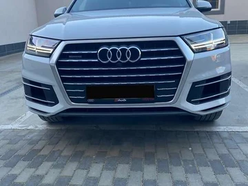 Авто Audi Q7 2018 № 8070680