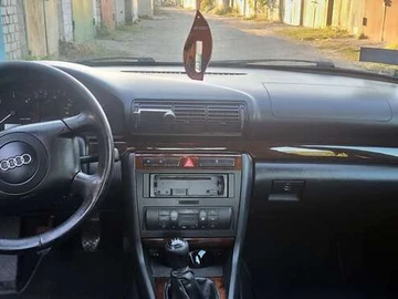 Авто Audi A4 1999 № 8070797
