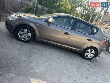 Авто KIA Ceed 2008 № 8070813