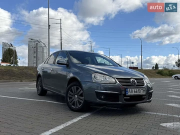 Авто Volkswagen Jetta 2008 № 8070821
