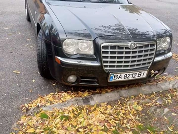 Авто Chrysler 300C 2005 № 8071001