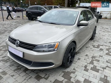 Авто Volkswagen Jetta 2014 № 8071002