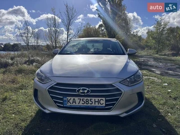 Авто Hyundai Elantra 2017 № 8071024