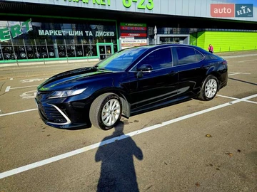 Авто Toyota Camry 2021 № 8071210