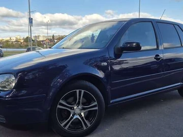 Авто Volkswagen Golf 2003 № 8071421