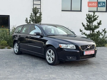 Авто Volvo V50 2010 № 8071476