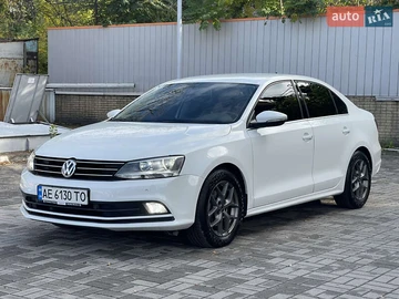 Авто Volkswagen Jetta 2016 № 8071542