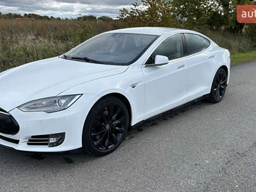 Авто Tesla Model S 2015 № 8071572