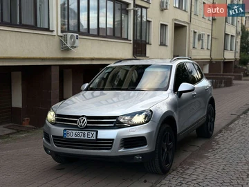 Авто Volkswagen Touareg 2011 № 8071592