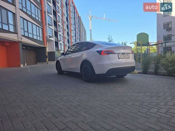 Авто Tesla Model Y 2020 № 8071890