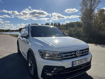 Авто Volkswagen Tiguan 2018 № 8071892