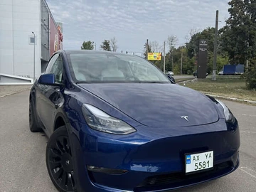 Авто Tesla Model Y 2023 № 8071894