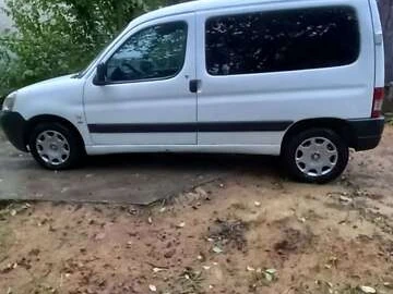 Авто Peugeot Partner 2007 № 8072094