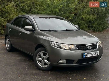 Авто KIA Cerato 2011 № 8072330