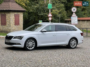 Авто Skoda Superb 2017 № 8072777