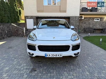 Авто Porsche Cayenne 2017 № 8072931