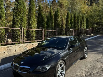 Авто BMW M6 2005 № 8072944