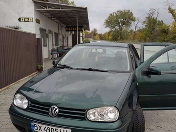 Авто Volkswagen Golf 2000 № 8073125