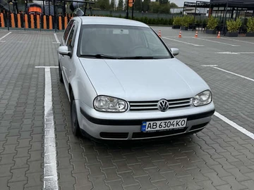 Авто Volkswagen Golf 2001 № 8073155