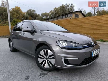 Авто Volkswagen E-Golf 2015 № 8073710