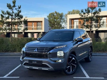 Авто Mitsubishi Outlander 2022 № 8074238